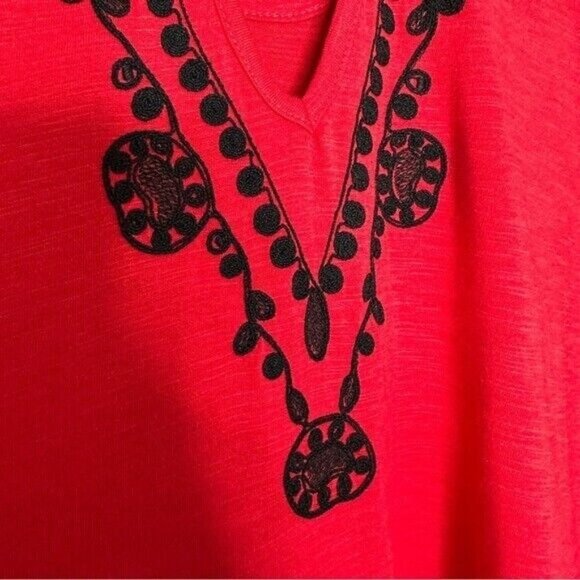 New Directions Curvy Size 12 Red Black Embroidered Top W/Bell Sleeve - Picture 4 of 10